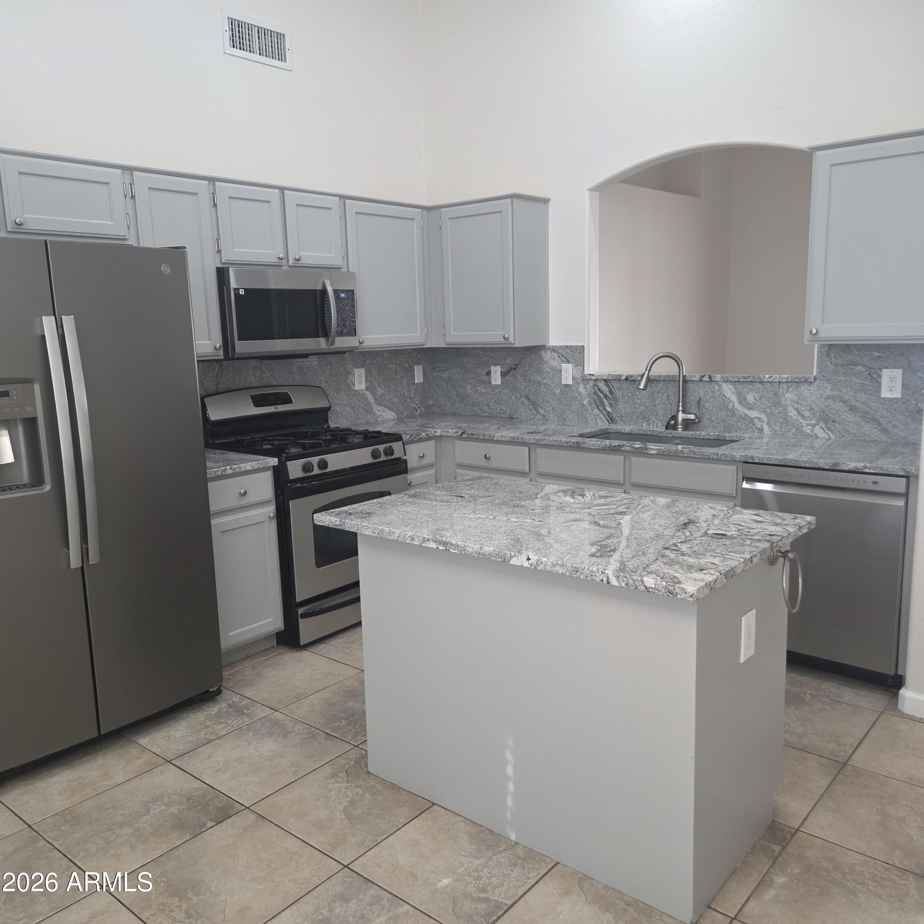 20946 N 108TH Lane, Peoria, AZ 85373