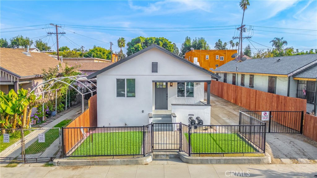 3818 Crawford