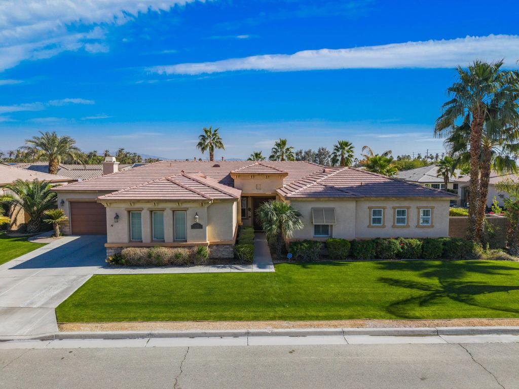 57810 Residenza Court