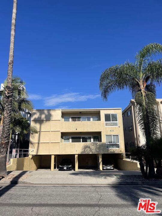 823 5th Street