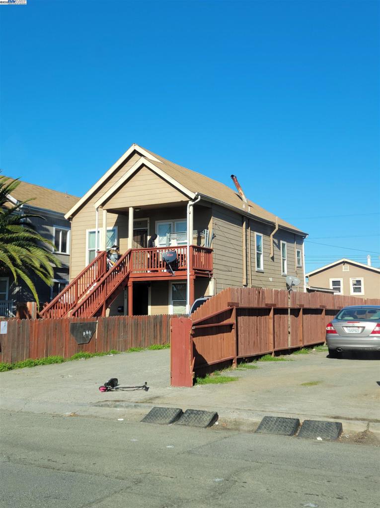 1158 Louisiana St