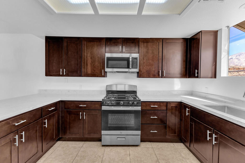 12735 Avenida Alta Loma
