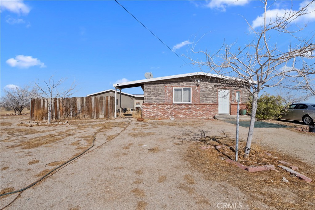 19825 E Avenue F8