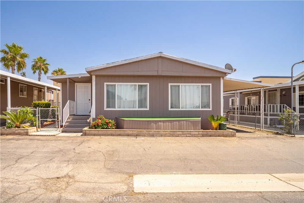 17377 Valley Boulevard 2