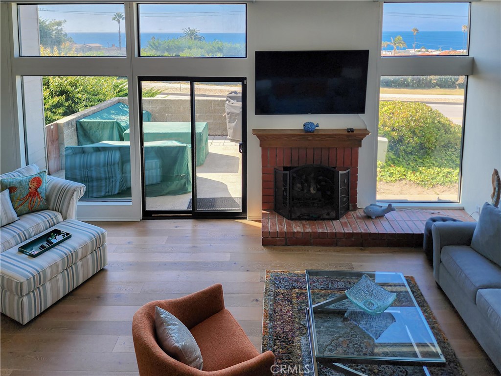 420 Palos Verdes Boulevard