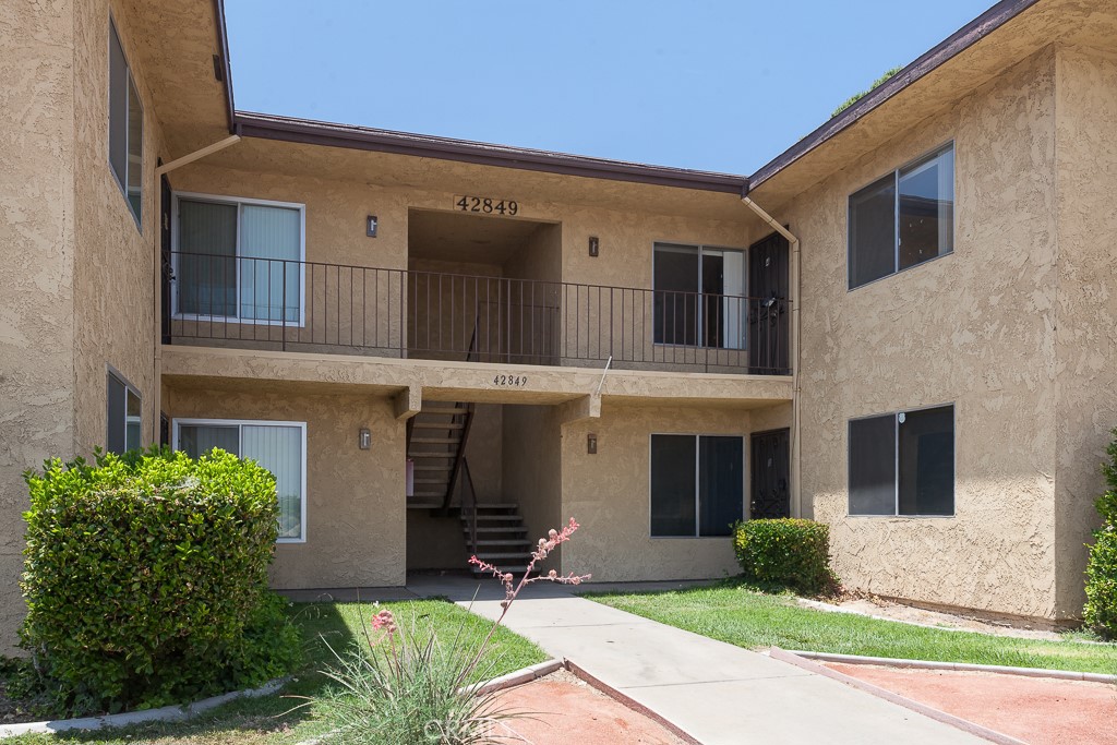 42849 15th Street W 4