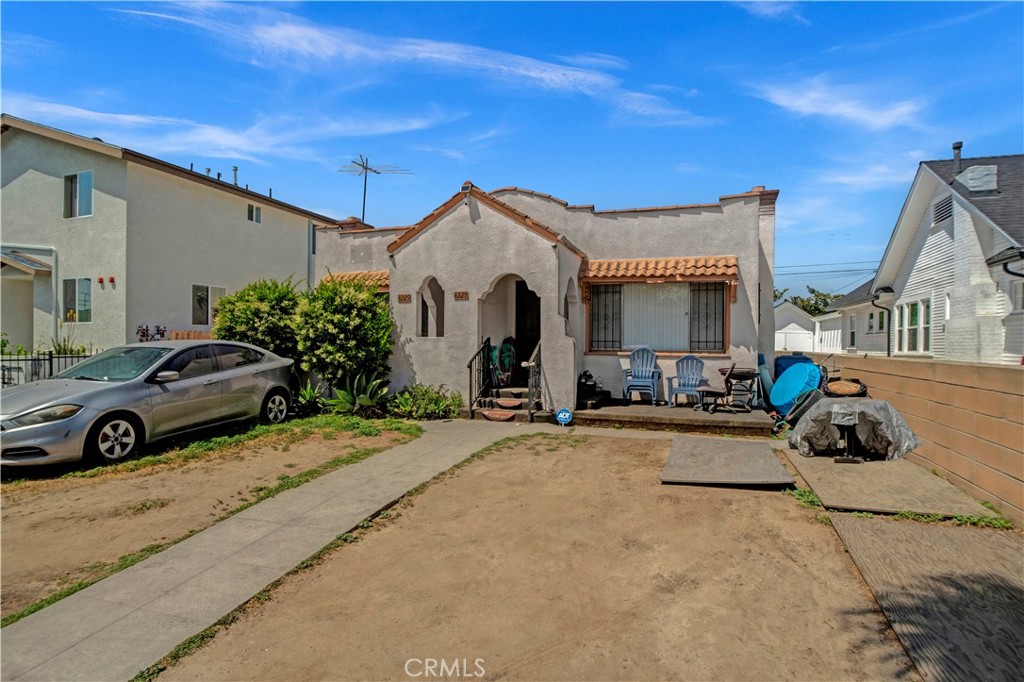 4227 Walton Avenue