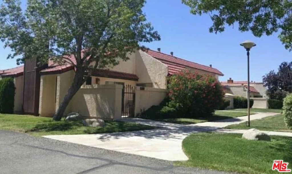 2114 El Domingo Circle 8