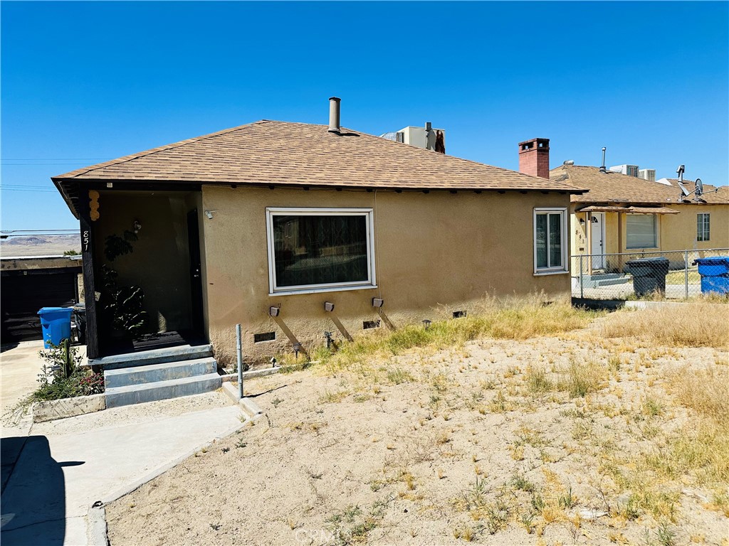 851 Flora Street