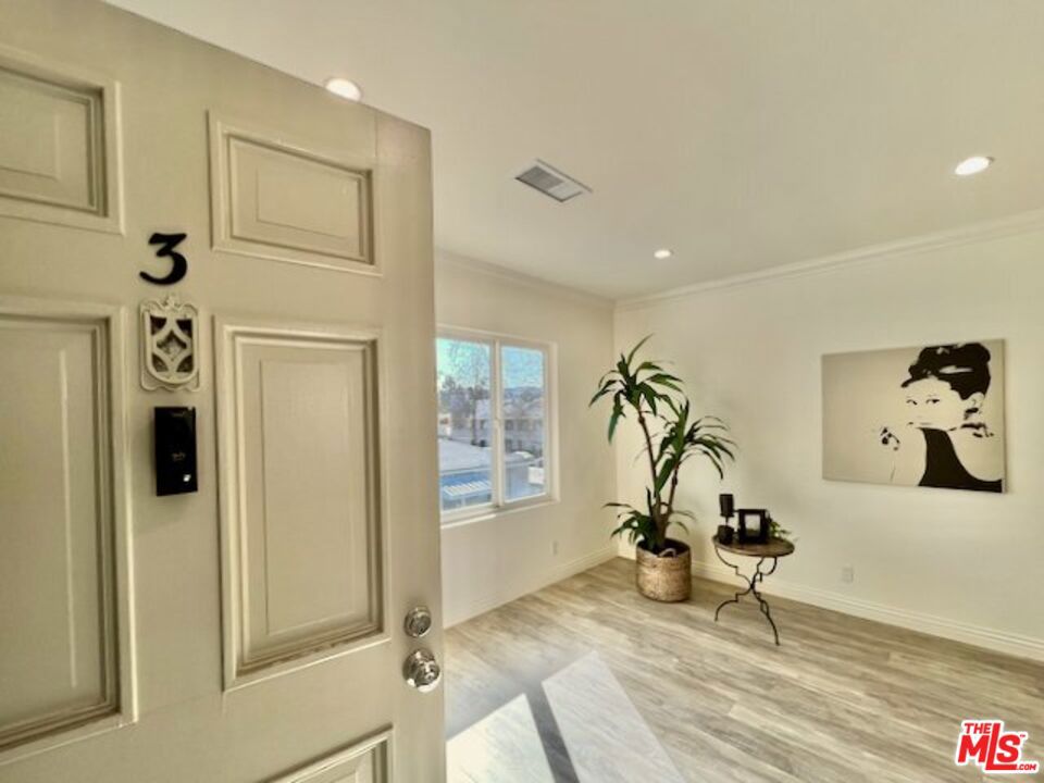124 N Pass Avenue 3