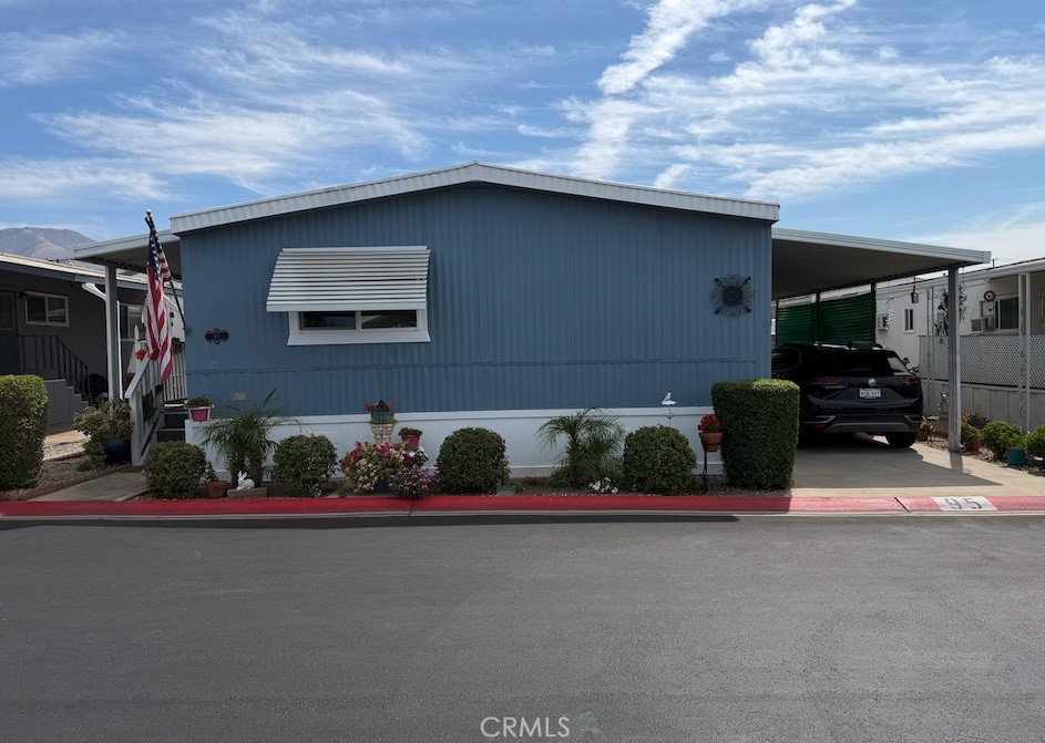 2727 Pacific Street 95