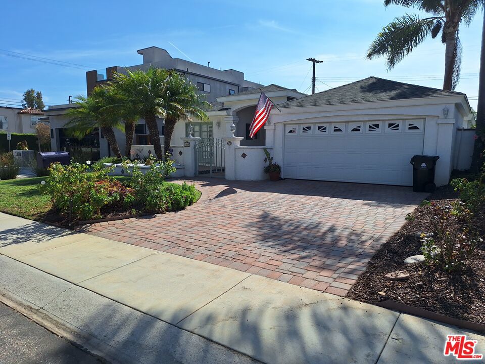 7539 Denrock Avenue