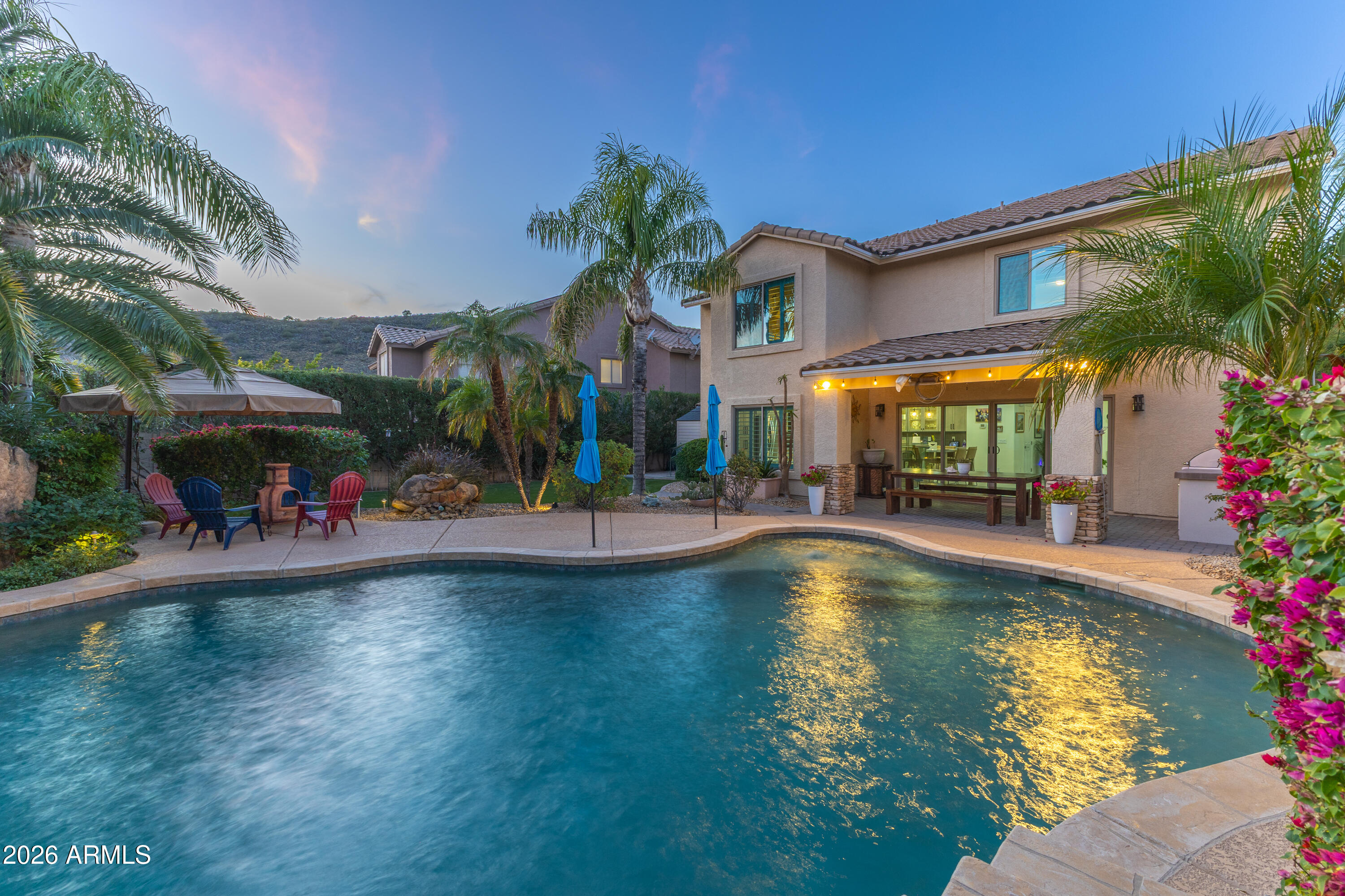 2045 E RUBY Lane, Phoenix, AZ 85024
