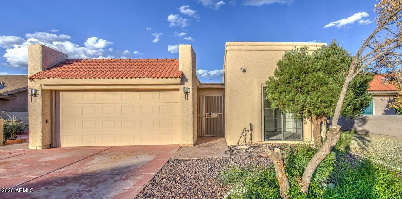 26405 S Snead Drive, Sun Lakes, AZ 85248