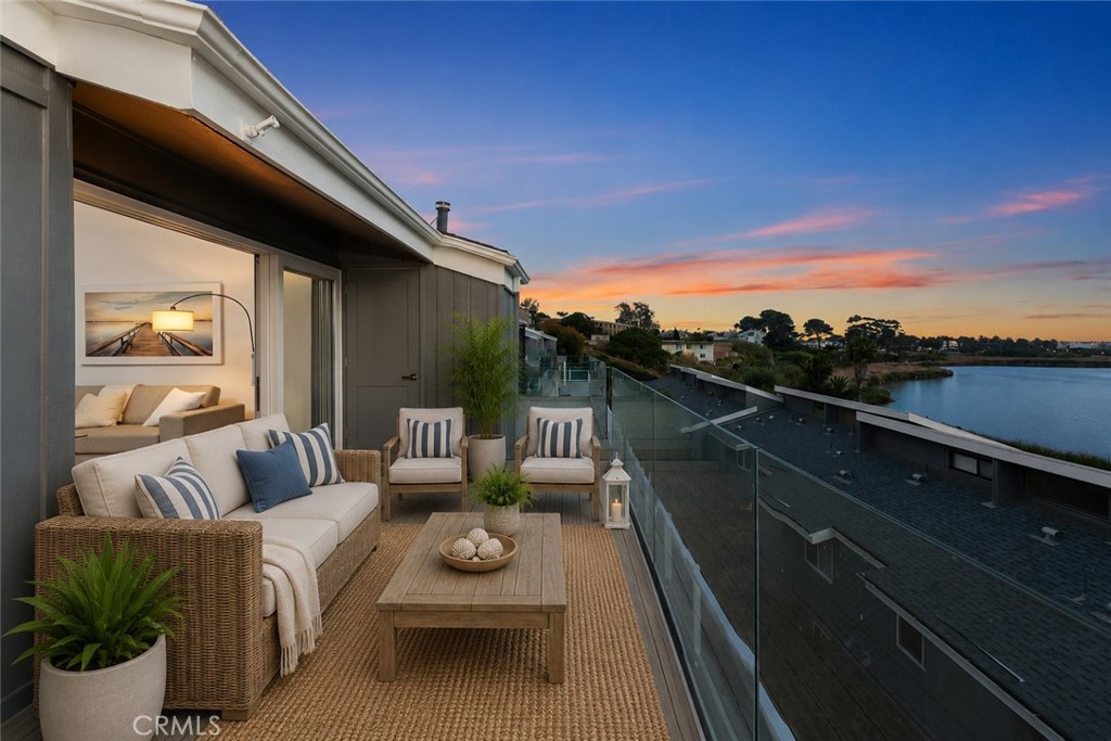 2399 Jefferson 3
