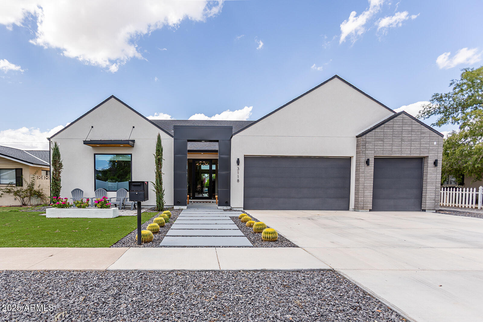 3118 N 42ND Street, Phoenix, AZ 85018