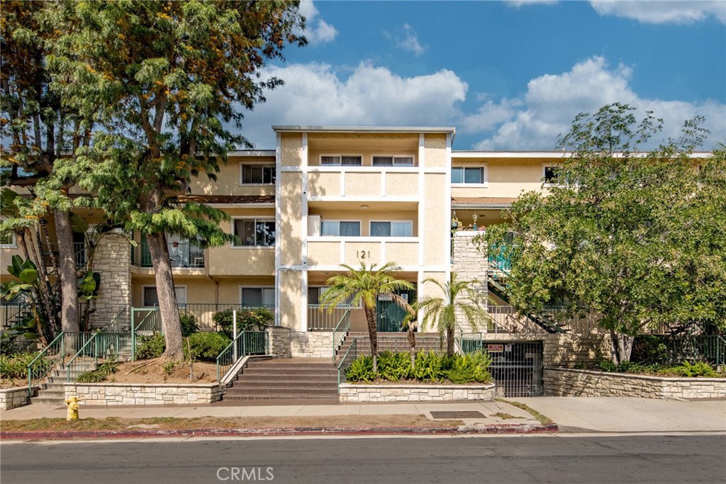 121 Sinclair Avenue 107