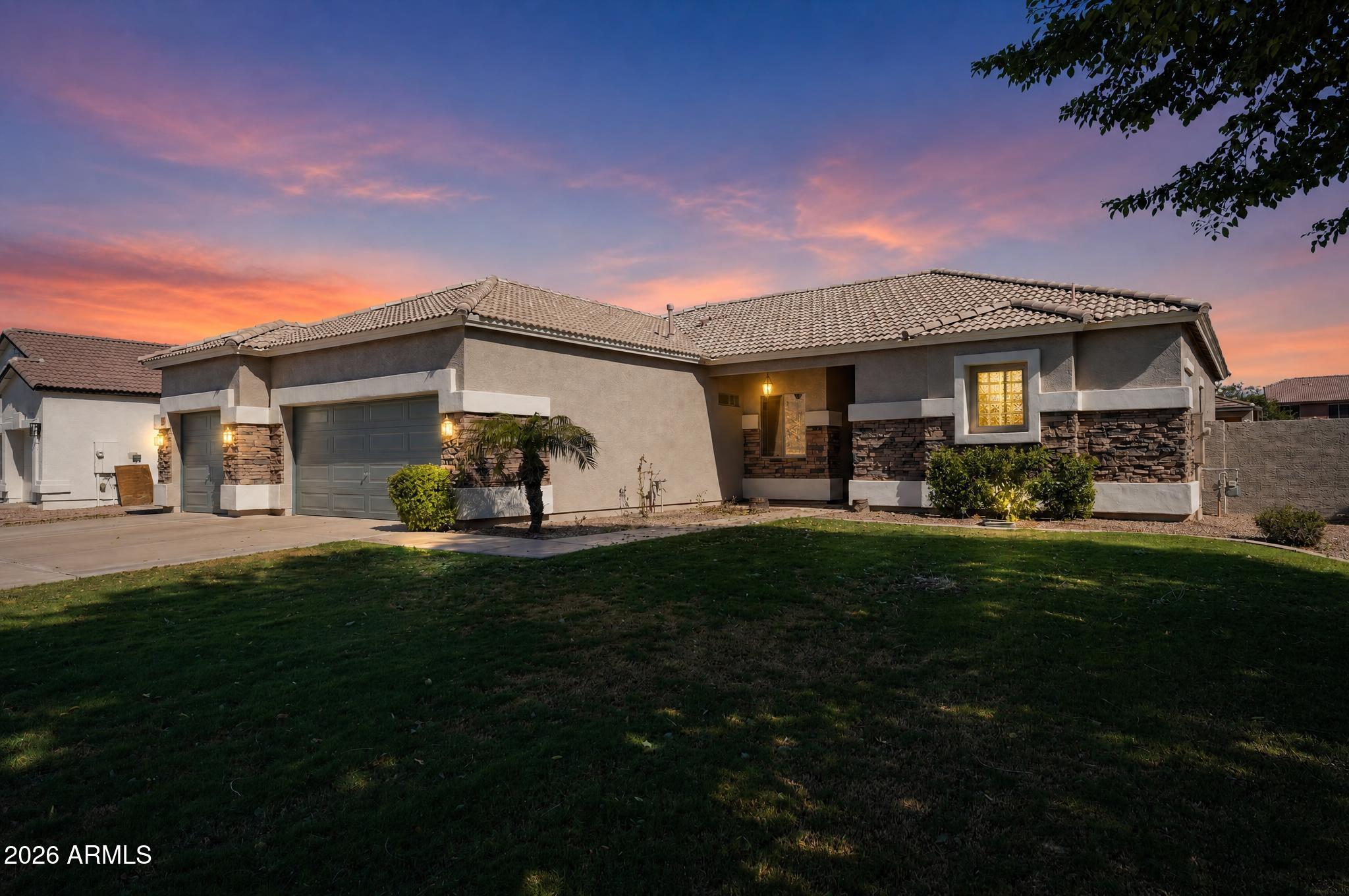 48 E ELGIN Street, Gilbert, AZ 85295