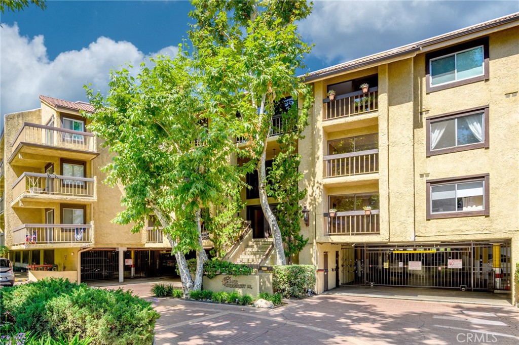3481 Stancrest Drive 206