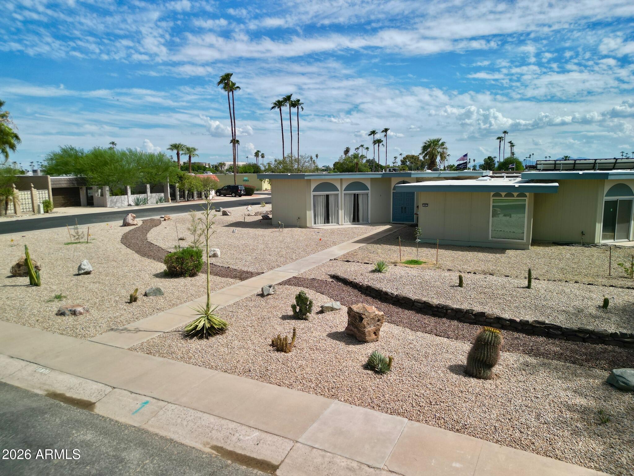 10801 W CAMEO Drive, Sun City, AZ 85351