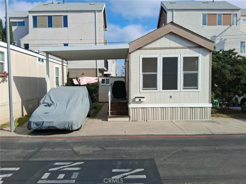 525 Fairfax Drive 2