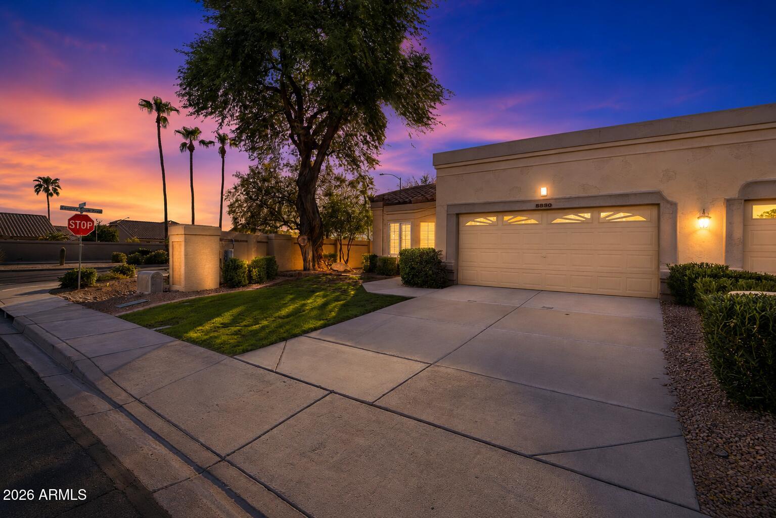 8890 W PIUTE Avenue, Peoria, AZ 85382