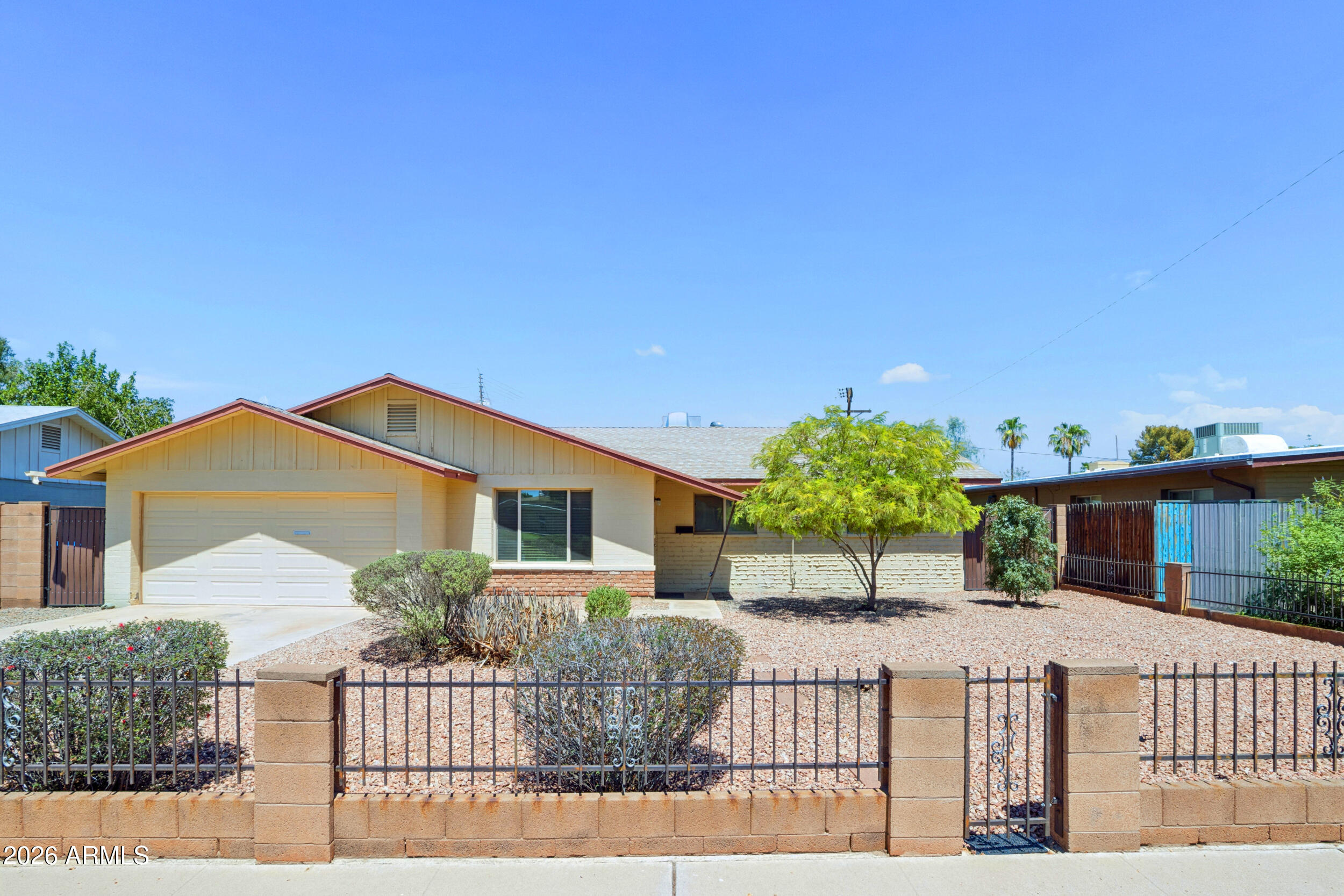 1260 E ALAMEDA Drive, Tempe, AZ 85282