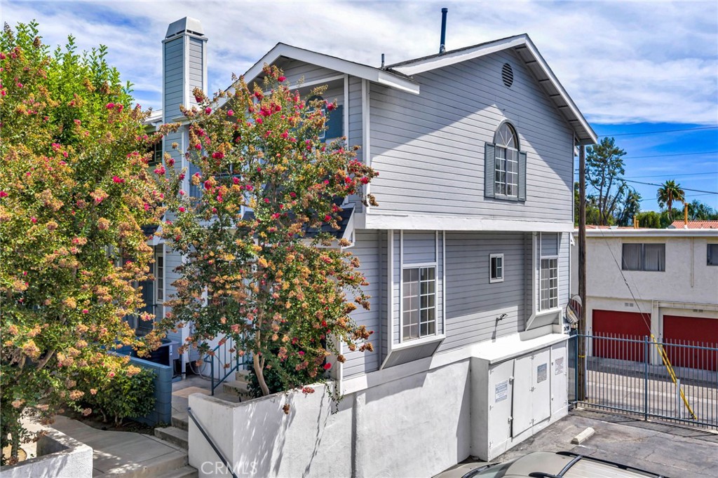 7420 Corbin ave 8