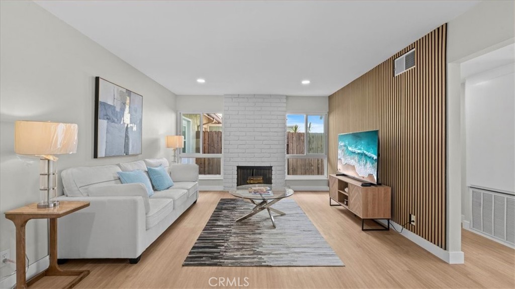 8222 Baldwin Circle