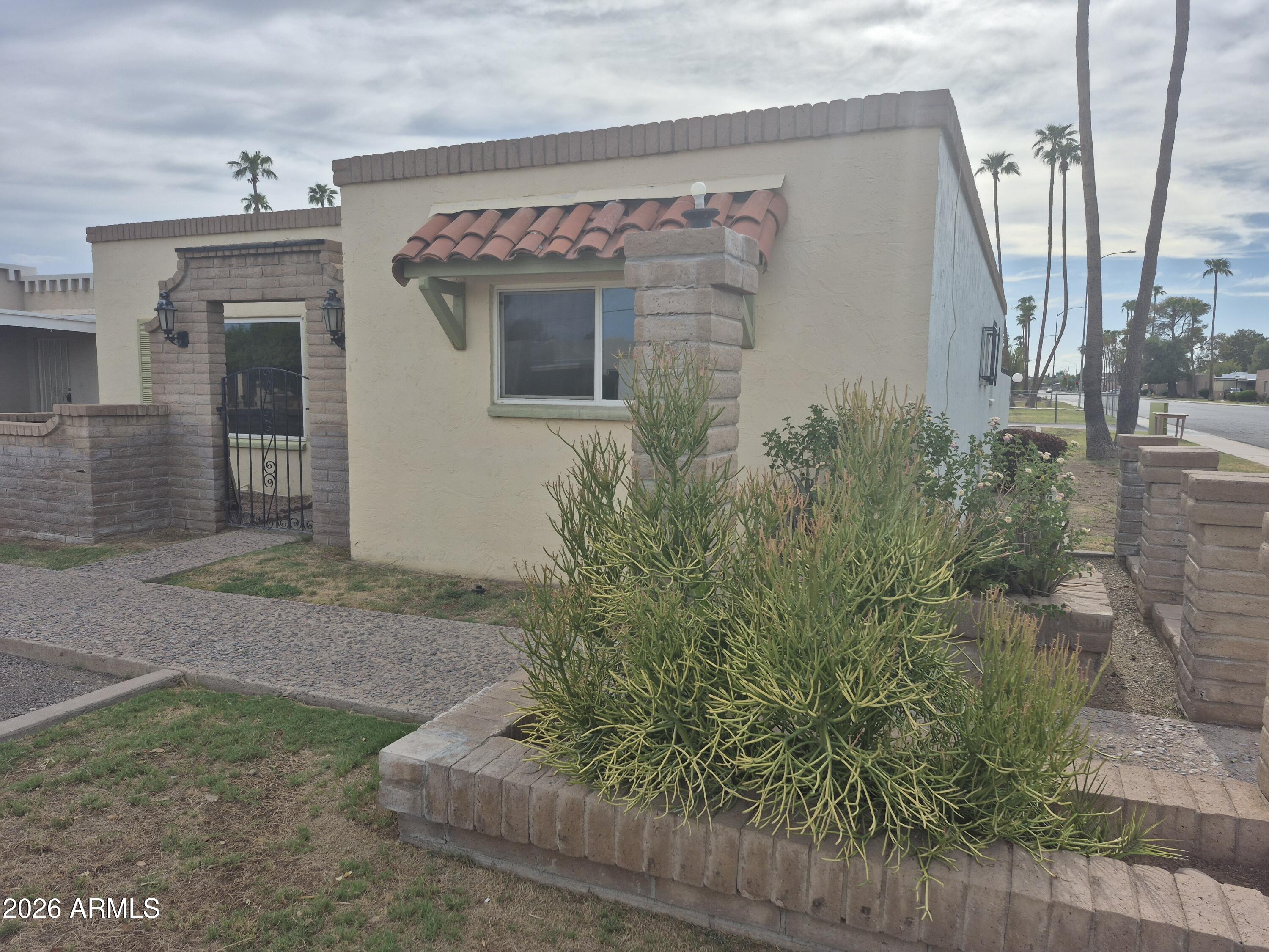 560 N HOBSON Plaza, Mesa, AZ 85203