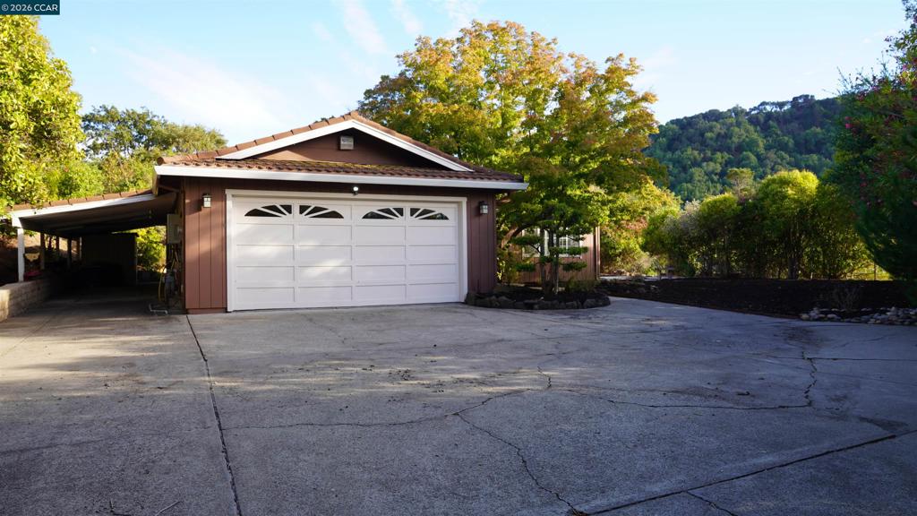 2531 Moraga Dr