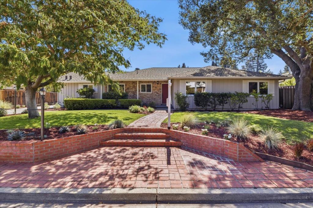 135 Pineview Lane