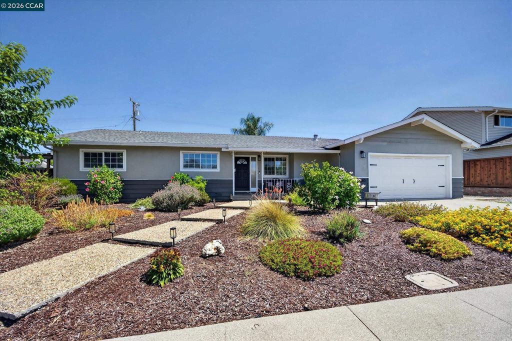 1560 American Beauty Dr