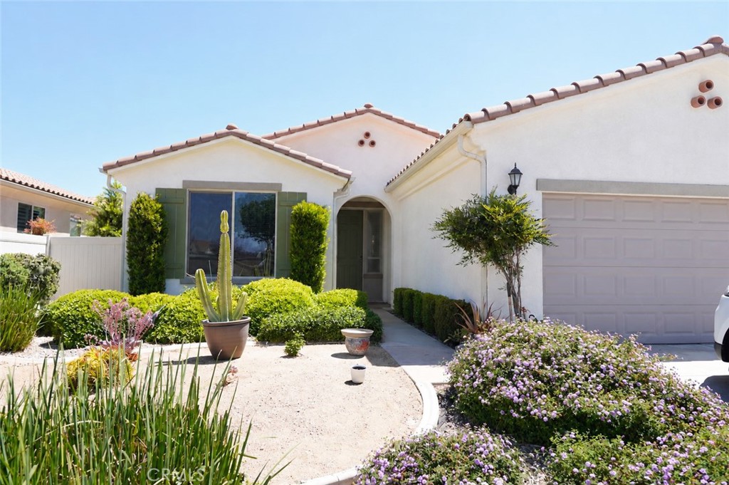 5077 Paseo Famosa
