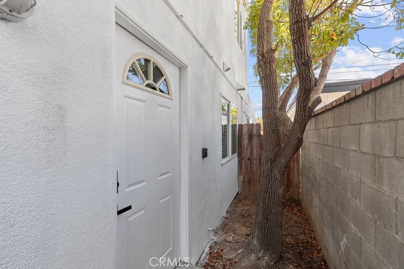 1578 S San Bernardino