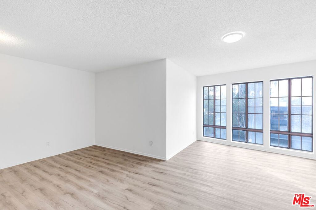 3600 Bagley Avenue 112