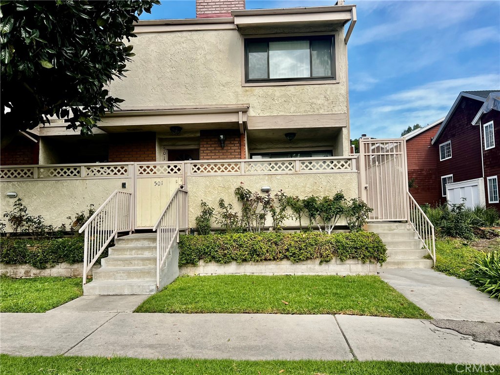 19451 Sherman Way 501