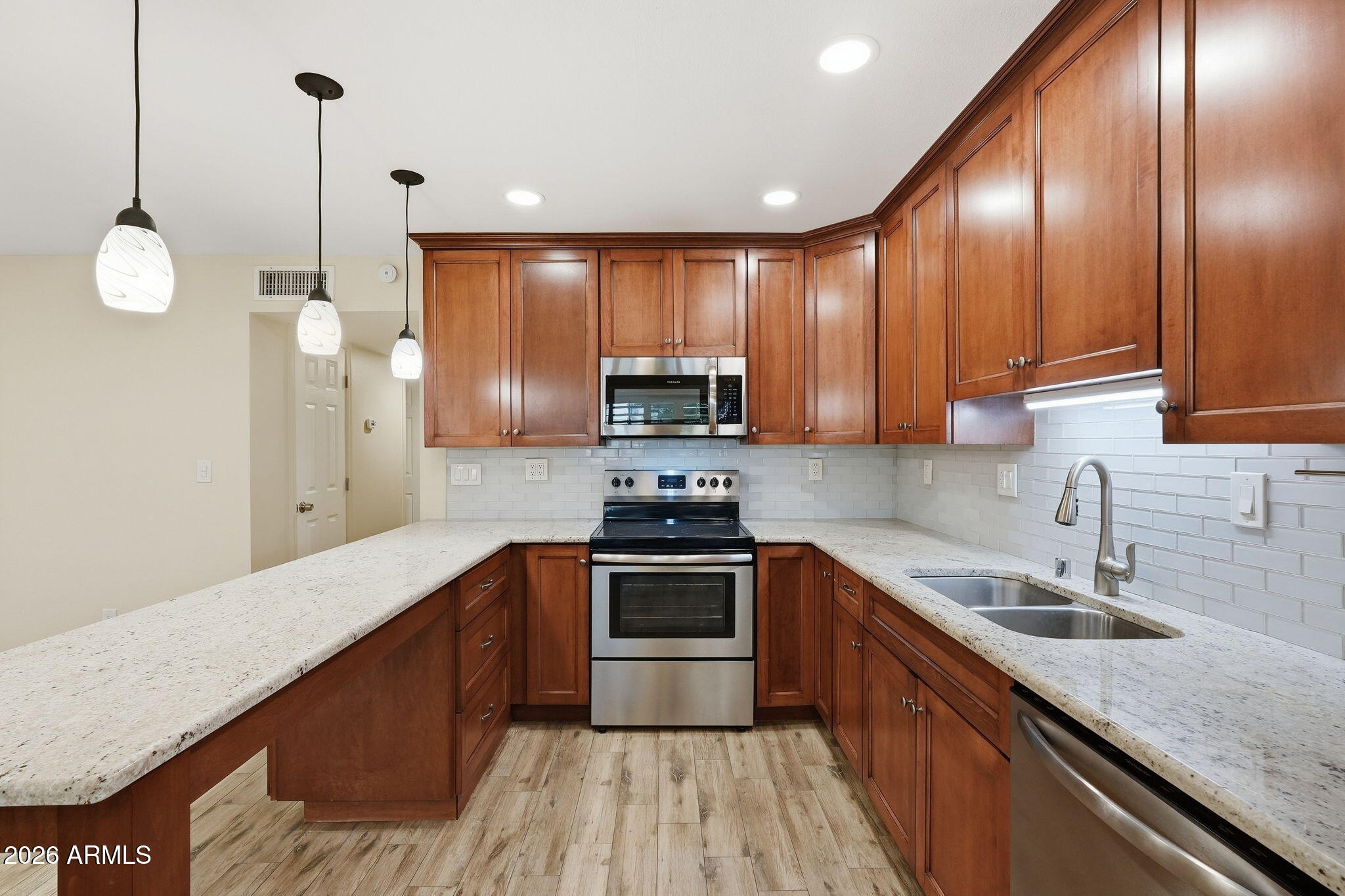 5525 E THOMAS Road C2, Phoenix, AZ 85018
