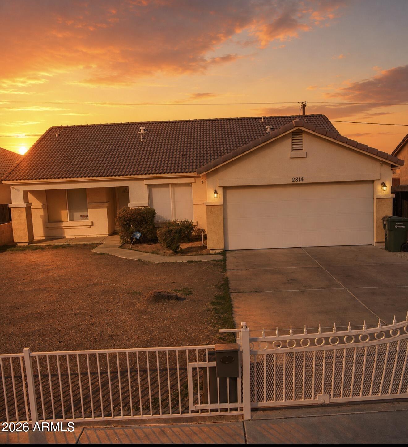 2814 E ATLANTA Avenue, Phoenix, AZ 85040