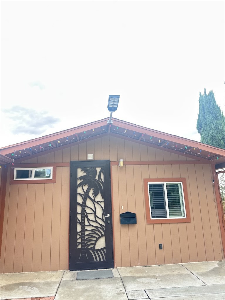 4956 Corral