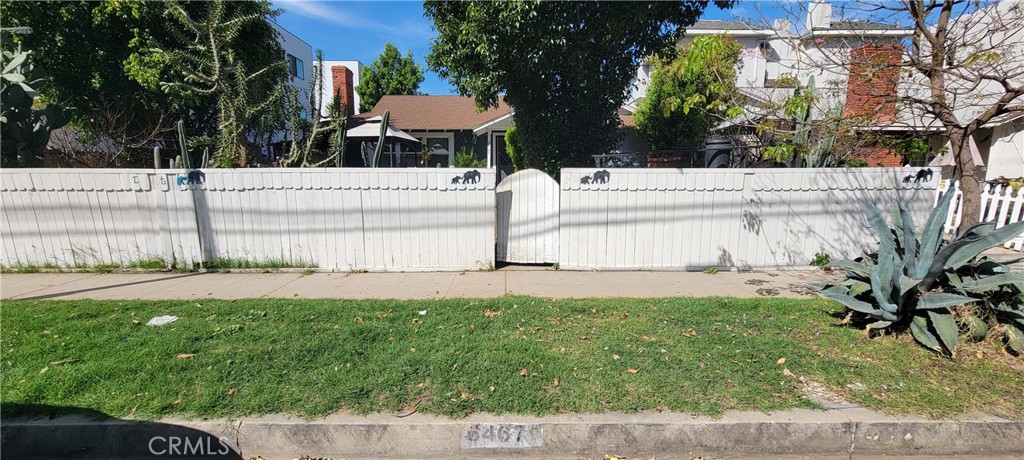 6467 Woodley