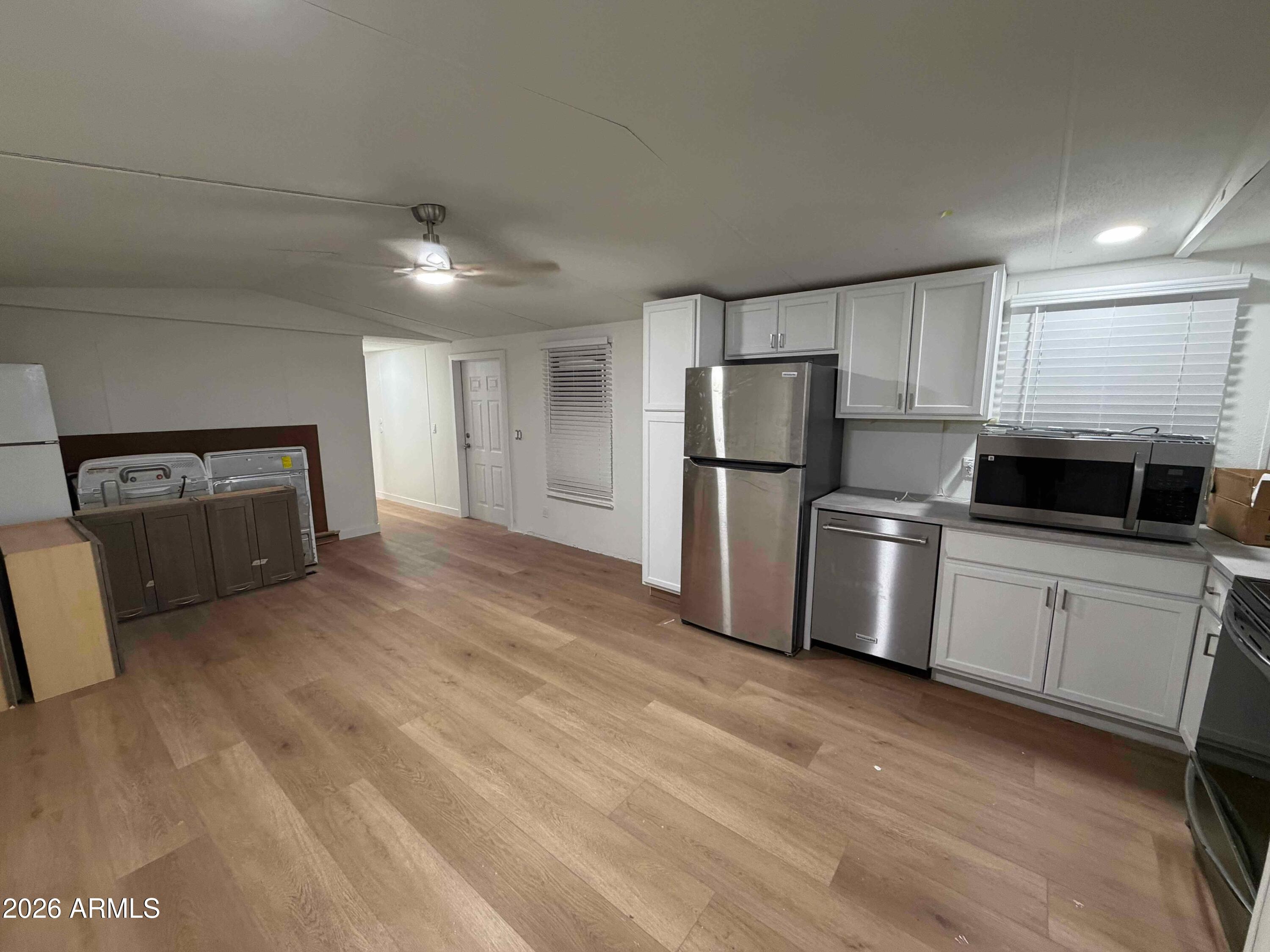 303 E SOUTH MOUNTAIN Avenue 156, Phoenix, AZ 85042
