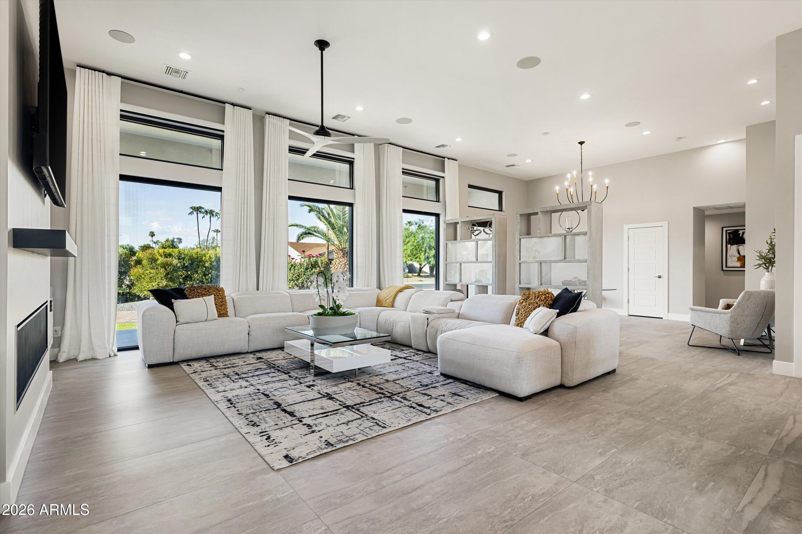 6111 E HEARN Road, Scottsdale, AZ 85254