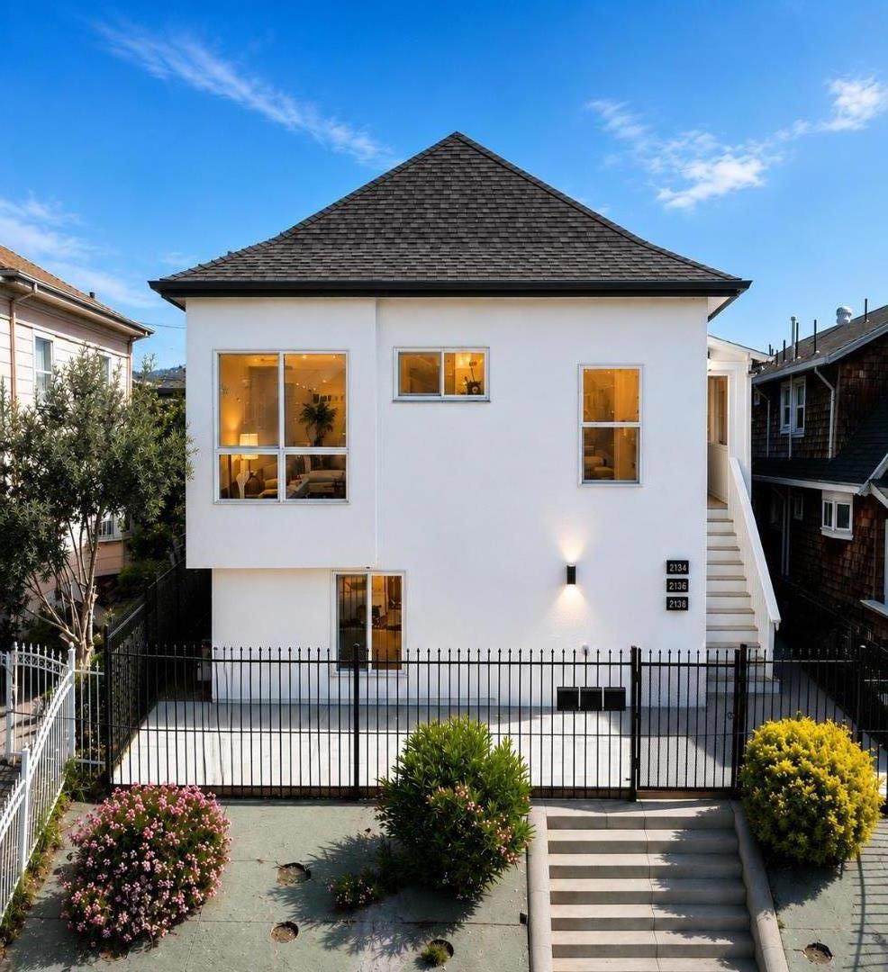 2136 Foothill Boulevard