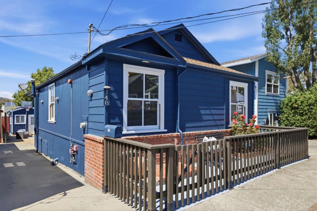 148 Monterey Street