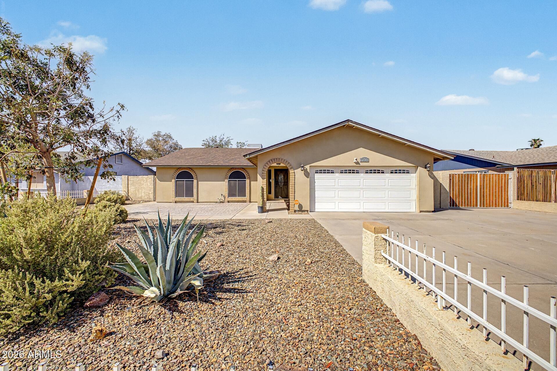 7208 W SUNNYSLOPE Lane, Peoria, AZ 85345