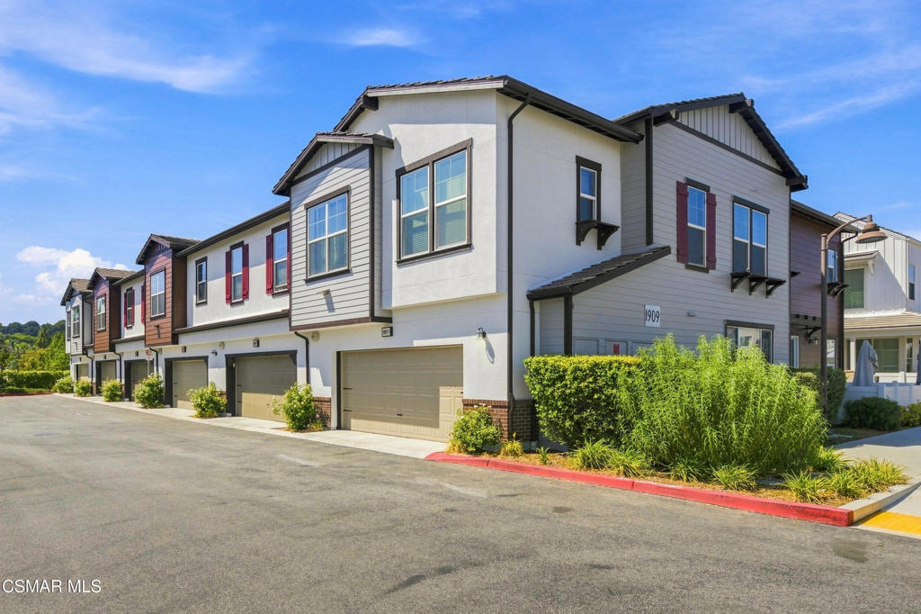1909 Cottage Drive 3