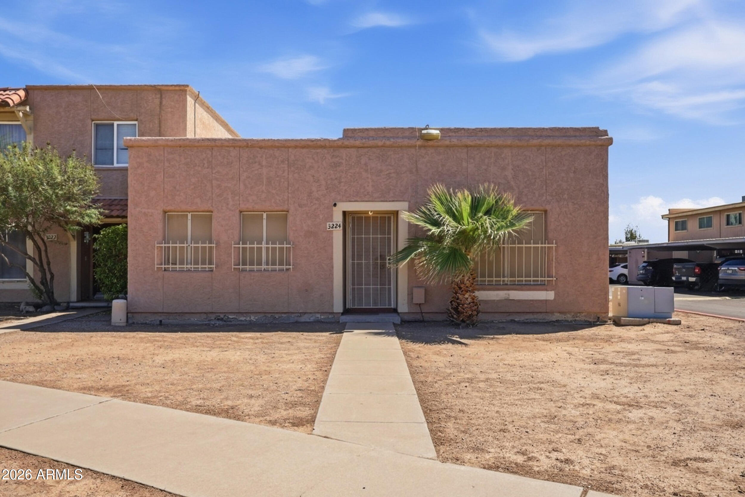3224 W ECHO Lane, Phoenix, AZ 85051