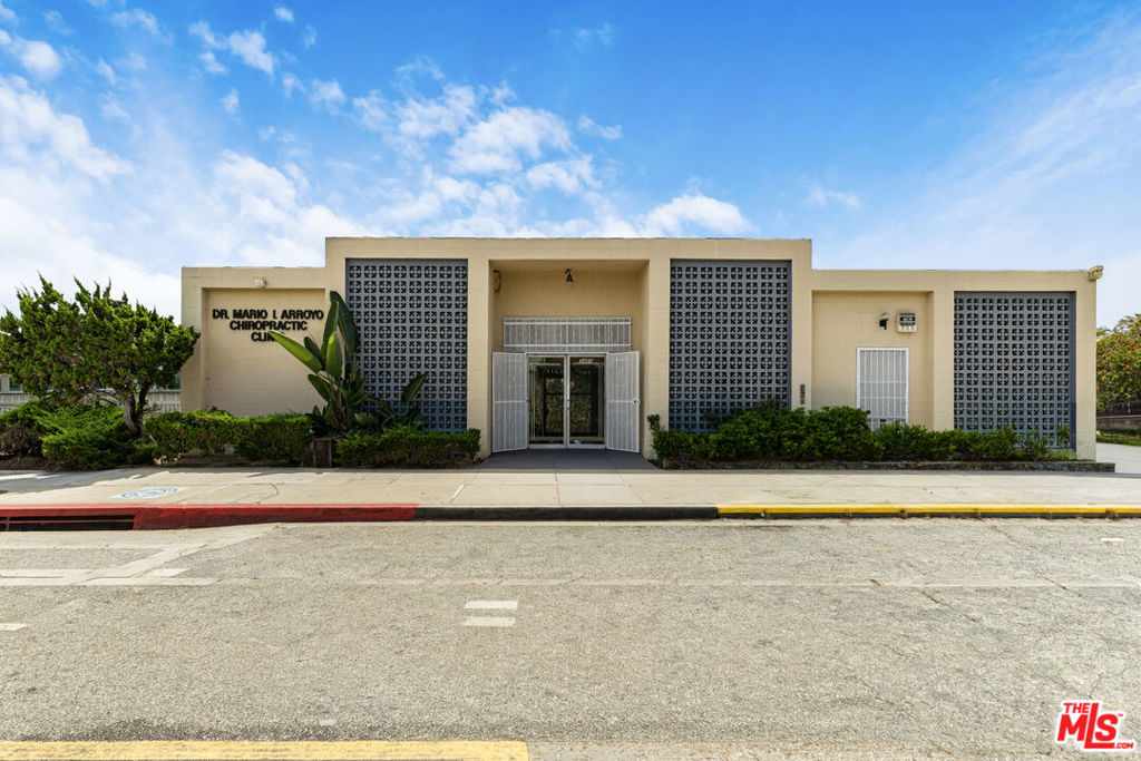 3480 Live Oak Street