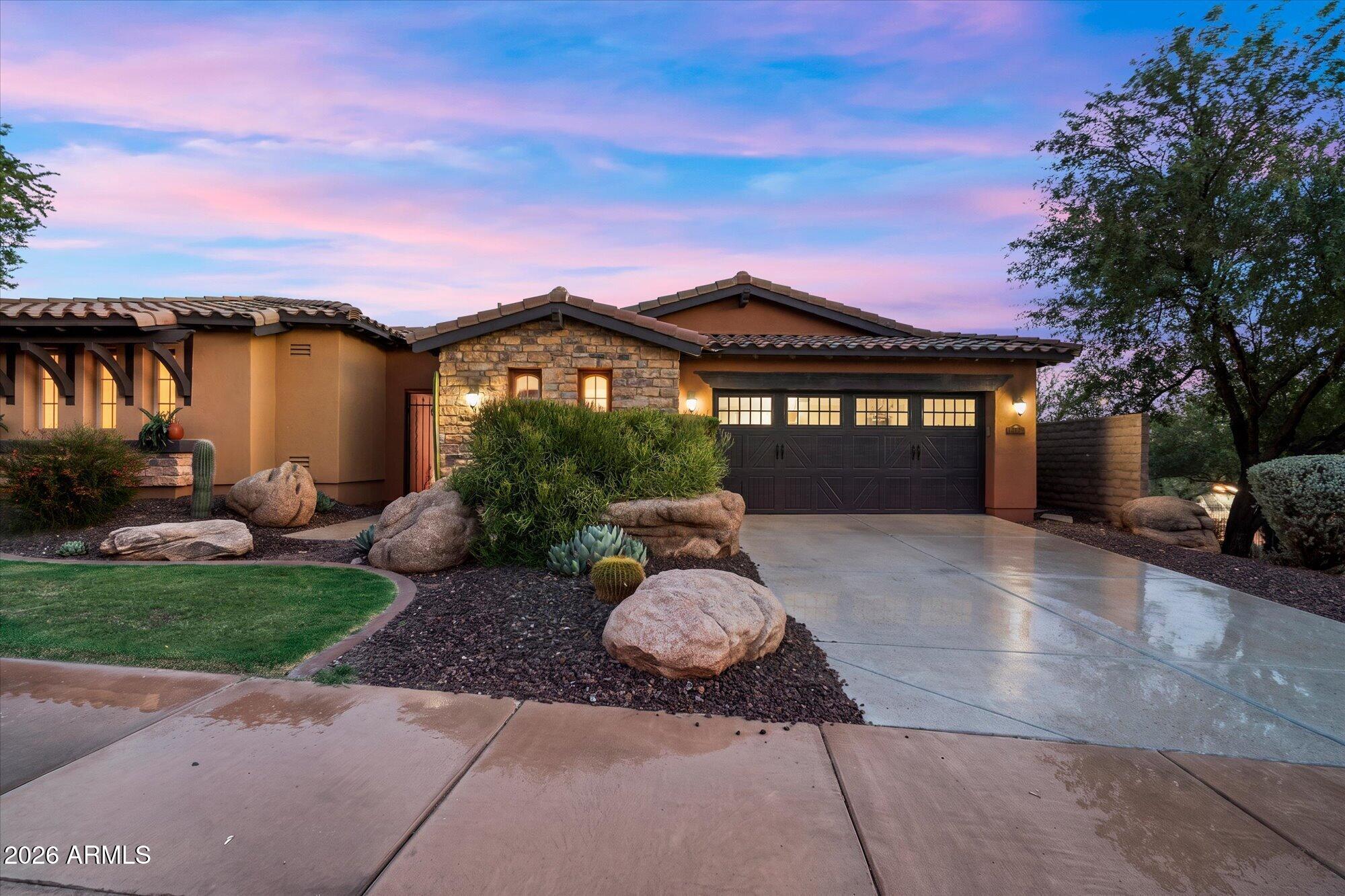 12129 W DESERT MIRAGE Drive, Peoria, AZ 85383